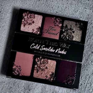Too Faced Born This Way Natural Nudes Mini Eye Shadow
Palette NEW !
